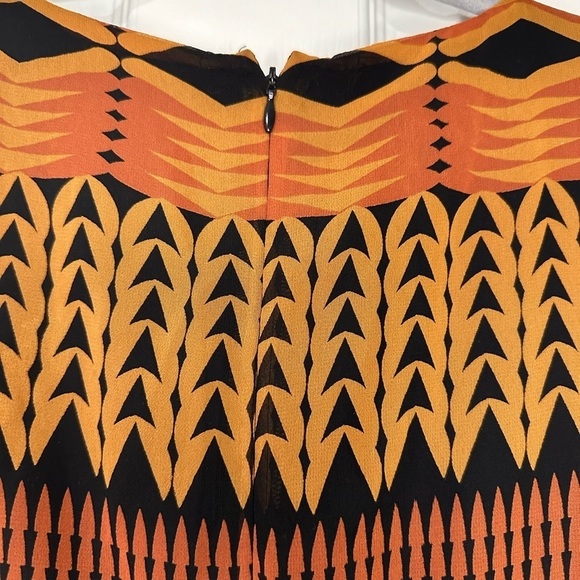 BCB Generation Sheer Puffy 3/4 Sleeve Geometric A-lined Dress - Picture 5 of 6